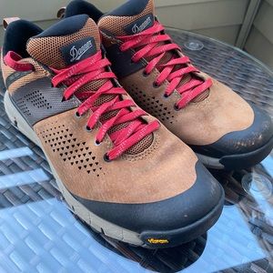 Dinner Men’s 2650 Hiking Shoes Size 9.5